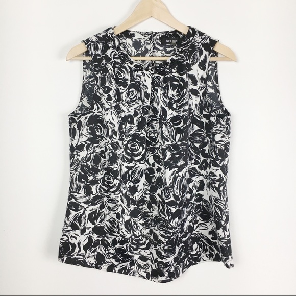 Nine West Womens Size Medium M Black White Artsy Floral Rose Print Blouse Top - Picture 2 of 8